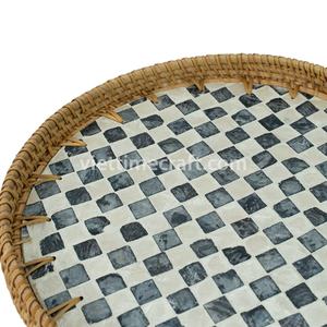 Plateau de service en rotin tissé avec intérieur laqué, design rayé décoratif, intérieur laqué avec motifs rayés Vietnam - Product Image 2