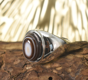 Bague en agate noire rayée naturelle : pierre précieuse ovale, argent sterling 925 - Product Image 4