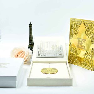 Coffret d'invitation de mariage de luxe en velours ivoire, couvercle découpé au laser en acrylique miroir doré personnalisé, invitation en acrylique façonnée et porte-documents - Product Image 1