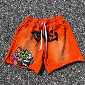 Pantalones cortos deportivos personalizados con estampado gráfico, de algodón 100% de alta densidad (400 GSM), con forro polar y pedrería, para ropa urbana. - Product Image 3