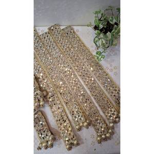 Guirnalda de bienvenida artesanal con espejos para bodas indias, Baraat Swagat Milni Mala Haar Patka, para padrinos de boda y damas de honor, ecológica - Product Image 1