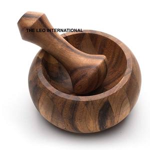 Mortero y Mortero de Madera de Calidad con Acabado Marrón para Utensilios de Cocina Más Vendidos - Product Image 1