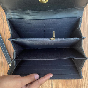 Portefeuille Western en cuir repoussé à la main Pochette en cuir véritable de qualité supérieure Vente en gros de cheveux sur peau de vache Carte de crédit Portefeuilles de luxe - Product Image 4