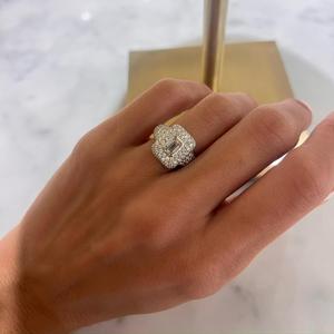 แหวนเพชรทรงเอเมอรัลด์คัทเพาะเลี้ยงในห้องปฏิบัติการ ตัวเรือนทองคำแท้ 14K 18K ประดับเพชรแบบ Pave ทรงโดมพอง วงแหวนนิ้วก้อย ราคาขายส่ง B2B จากโรงงาน - Product Image 2