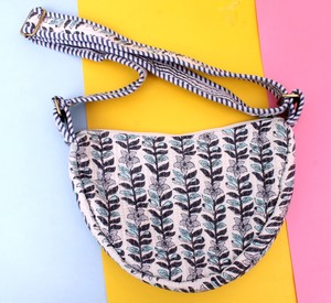 Handmade <b>Quilted</b> Sling Bag Cotton Crescent Shoulder Bag Floral Print Crossbody Bag Boho Everyday Purse Lightweight Hobo Bag - Product Image 1