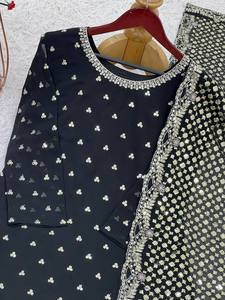 Sharara Salwar de Mujer, Hecho a Mano, Moderno, Étnico, con Lentejuelas de Imitación de Georgette, para Invierno y Verano, Festivales, Diwali, Bodas y Fiestas. - Product Image 3