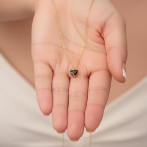 Colgante de Corazón de Obsidiana Negra, Colgante de Piedra Preciosa Plateado en Plata, Joyería de Cristal Delicada, Regalo de Energía Curativa - Product Image 4