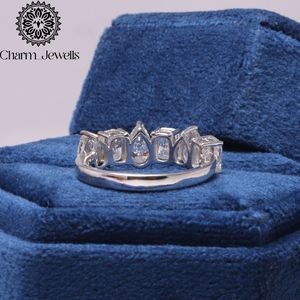 Bague de fiançailles pour femme Charm Jewells en argent plaqué or avec moissanite taille coussin et sertissage classique à griffes, certifiée IGI, 3 grammes - Product Image 5
