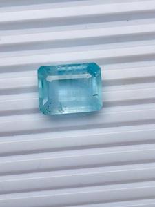 Aguamarina Natural Corte Esmeralda 4.50CTS Color Azul Cielo Premium Claridad Excelente Calidad Fina Tratada con Calor Pieza de Colección IGI - Product Image 4