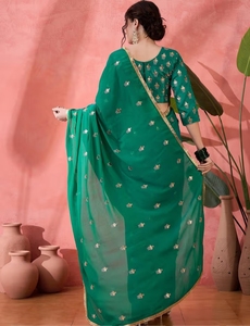 Sari KV Verde Bordado con Lentejuelas y Adornos - Product Image 3