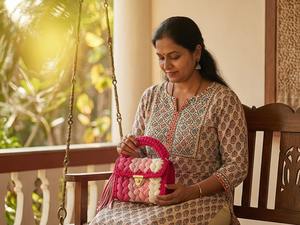 Bolso de Mano Trenzado Hecho a Mano en Tonos Rosa y Blanco con Dos Correas de Perlas, Bolso de Hombro Estilo Boho, Tejido con Cordón de Algodón para Mujer - Product Image 6