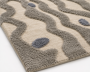 Alfombra DECORDEC Gris Marfil Abstracta de Diseño Asimétrico, 100% Lana de Nueva Zelanda, Antideslizante, Lavable, con Detalles Azules para un Estilo Moderno - Product Image 1