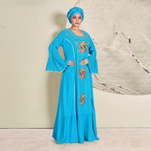 Kaftan en rayonne brodé avec motifs frontaux détaillés, ourlet droit, manches cloche, élégant, longueur complète, idéal pour l'Aïd, ODM - Product Image 1