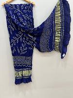 Dupatta en soie froissée bordeaux avec bordure dorée, élégant vêtement traditionnel indien pakistanais pour femmes, idéal pour les mariages, les fêtes et Diwali