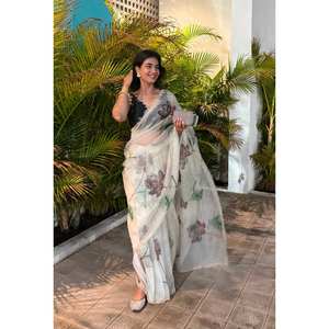 Floral Print Beautiful Party Wear <b>Saree</b> for Your Next Celebration - Product Image 6