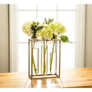 Vase à fleurs côtier élégant en fer forgé fait main, écologique, pièce décorative de luxe pour table de salle à manger et centres de villégiature - Product Image 1