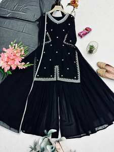 Elegante Conjunto Sharara de Georgette Negro con Bordado Intenso, Estilo Antra, Sin Arrugas, de Secado Rápido, para Fiestas Étnicas, Estilo Pakistaní - Product Image 2