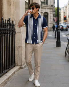Chemise classique bleu marine à rayures, design minimaliste, manches courtes, style décontracté, haut de mode urbaine pour hommes - Product Image 6