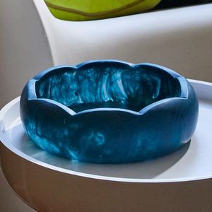 Tazón para Servir Frutas de Resina Azul Pulida Hecho a Mano, Estilo Indio, Tallado a Mano, Vajilla Decorativa, Artículos para el Hogar de Tendencia, Apto para Alimentos - Product Image 2