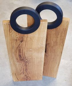 Planche à découper en bois d'acacia avec logo personnalisé, couleur noire, avec poignée, exportée par Craftera - Product Image 2