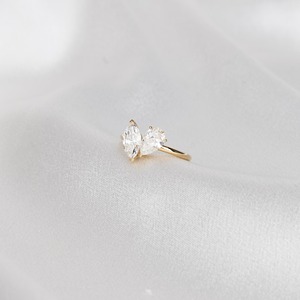 Bague Toi et Moi en or jaune 14 carats avec diamants de laboratoire taille marquise et poire, 2,10 ct, deux pierres, bague de fiançailles minimaliste - Product Image 4