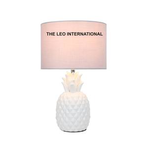 Lámpara de Mesa de Metal Dorado Antiguo con Detalles de Aluminio, Lámpara de Mesa Única para Decoración del Hogar, Lámparas en Venta - Product Image 3