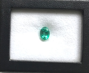 3.25 Carats Natural Green Zambian Emerald Oval Cut <b>Stone</b> For Fine Jewelry Making Gemstone - Product Image 2