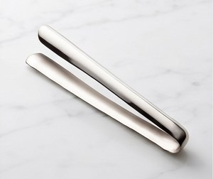 ที่คีบอาหารสแตนเลสเคลือบเงินคลาสสิก จับถนัดมือ ควบคุมอาหารได้อย่างมั่นคง - Product Image 1