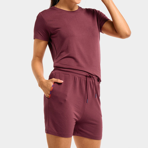 Ensemble de yoga 2 pièces pour femmes, t-shirts décontractés et shorts, en spandex/coton uni, coupe ajustée, écologique, séchage rapide, respirant, confortable - Product Image 3