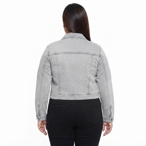 Veste en jean gris clair pour femme, coupe courte, boutonnage classique, col rabattu, veste en jean élégante à boutons - Product Image 2