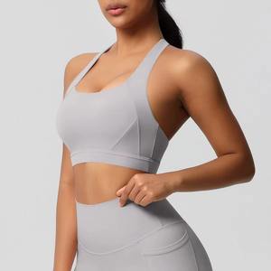 Sujetador deportivo sencillo personalizado al por mayor para mujer, top de fitness para gimnasio con almohadillas extraíbles, logo frontal, para correr, tenis, de alto soporte - Product Image 5