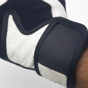 Gants de musculation rembourrés en néoprène avec support de poignet, protection respirante de la paume, entraînement de force, fermeture auto-agrippante unisexe Nayab - Product Image 4