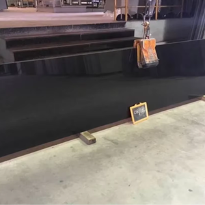 Granit noir absolu d'Inde pour escaliers, sols et comptoirs, finition polie, meilleur prix au mètre carré - Product Image 1