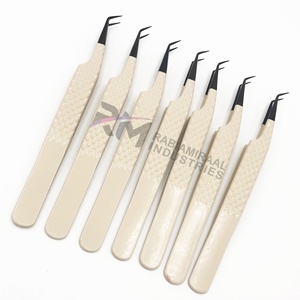 Pinzas para Pestañas RMI con Punta Plateada de Acero Inoxidable Antimagnético de 10 mm, 90/45 Grados, para Volumen - Product Image 3