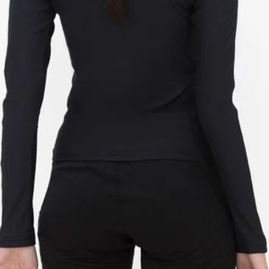 Sweat-shirt noir pour femme, à manches longues, col montant zippé, coupe ajustée, pour le sport, l'entraînement et les loisirs - Product Image 5