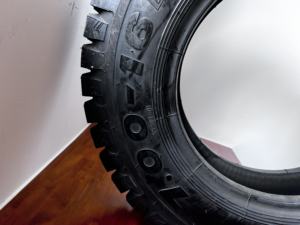 Pneu de camionnette à bande de roulement diagonale KUMA K702 5.00-12, le plus vendu, haute qualité, neuf, en caoutchouc naturel noir, garantie 1 an - Product Image 4