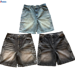 Short en jean d'été personnalisé pour homme, style streetwear hip-hop avec strass en cristal et effet vieilli rétro ample - Product Image 3