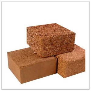 VigiFarm Blocs de tourbe de coco compressée en vrac - Écologiques, biodégradables, haute rétention d'eau pour l'horticulture professionnelle - Product Image 1
