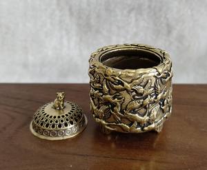 Luxury Islamic <b>Bakhoor</b> Incense <b>Burner</b> with Metal Construction Eco-Friendly & Durable for Home and Mosque - Product Image 5