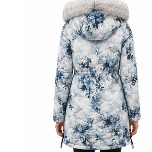 Chaqueta térmica para mujer con protección contra el viento, material de poliéster premium y interior suave y aislante para el invierno. - Product Image 2