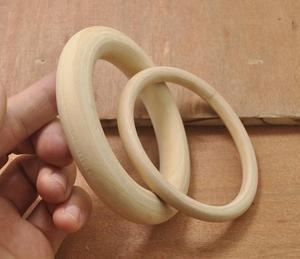 MN Exports - Brazalete de Madera Cristiano Clásico, Joyería Artesanal de Madera Natural, Accesorio de Moda Étnico Rústico Bohemio - Product Image 4
