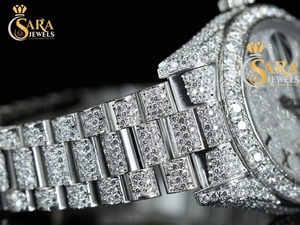 Montre automatique pour homme en moissanite, fabriquée à la main, personnalisable, pour les occasions spéciales, cadran rond analogique avec affichage jour et date, fabriquée en Inde - Product Image 3