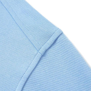 เสื้อยืดแขนยาวผ้าโพลีเอสเตอร์สำหรับผู้ชาย สีฟ้า สไตล์แฟชั่น ระบายอากาศได้ดี แขนยาวแบบแร็กแลน ซิป 3/4 - Product Image 5