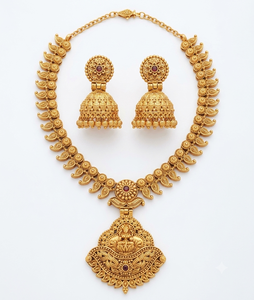 Parure de bijoux ethniques antiques finition mate, collier plaqué or, Jhumka, pour femme traditionnelle du sud de l'Inde, pour fiançailles et mariage - Product Image 1