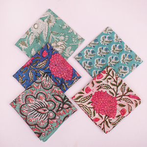 Pañuelo Cuadrado con Estampado a Mano de Jaipur, Diseño Floral Rústico, para Cubrir el Cabello, para Mujer, Accesorio de Estilo Vintage - Product Image 5
