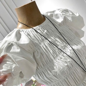 Conjunto de Blusa Casual de Verano con Mangas Abullonadas y Falda Acampanada Marrón por Encima de la Rodilla, Tejido Sólido, Diseño OEM/ODM, para Uso Diario y Citas de Mujer - Product Image 5