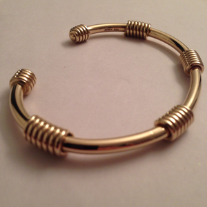 Bracelet élégant en cuivre et laiton fait main, bijoux artisanaux de qualité supérieure pour hommes et femmes - Product Image 3