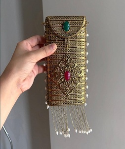 Luxury Handmade Customized Shape Lightweight Fashion Clutch Bag Gold-Plated Crystal Bead Embroidery Chain Metal F S - Product Image 1