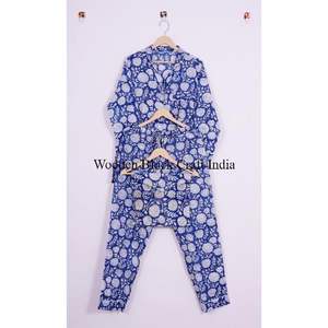 Conjunto de Pijama Hecho a Mano 100% Algodón para Mujer con Cierre de Botones, Cuello Camisero, Bolsillos y Bolsa a Juego, Ropa de Dormir Cómoda - Product Image 5