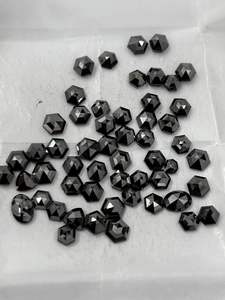 Diamant noir naturel chauffé certifié, taille ronde brillante de 6 mm, calibré, provenant d'Afrique, pour la fabrication de bijoux - Product Image 2